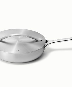 Saut?? PanA 4.5 qt Saut?? Pan ideal for searing meat at red-hot temperatures.