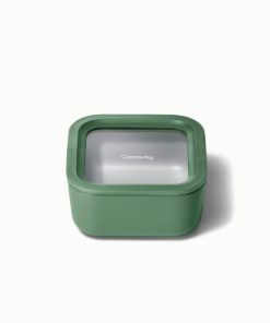 Small Storage ContainerCeramic-coated 4.4 cup glass Container built for clean storing.